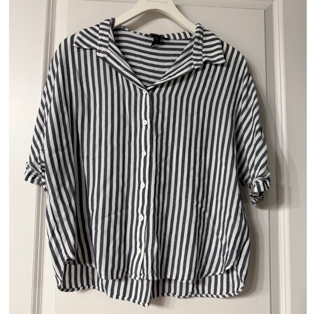 Button Down Collared Shirt Grey White Stripe Flowy